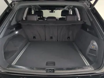 Touareg IQ-Matrix AHK Luftfw PANO StHz INNOVISIO