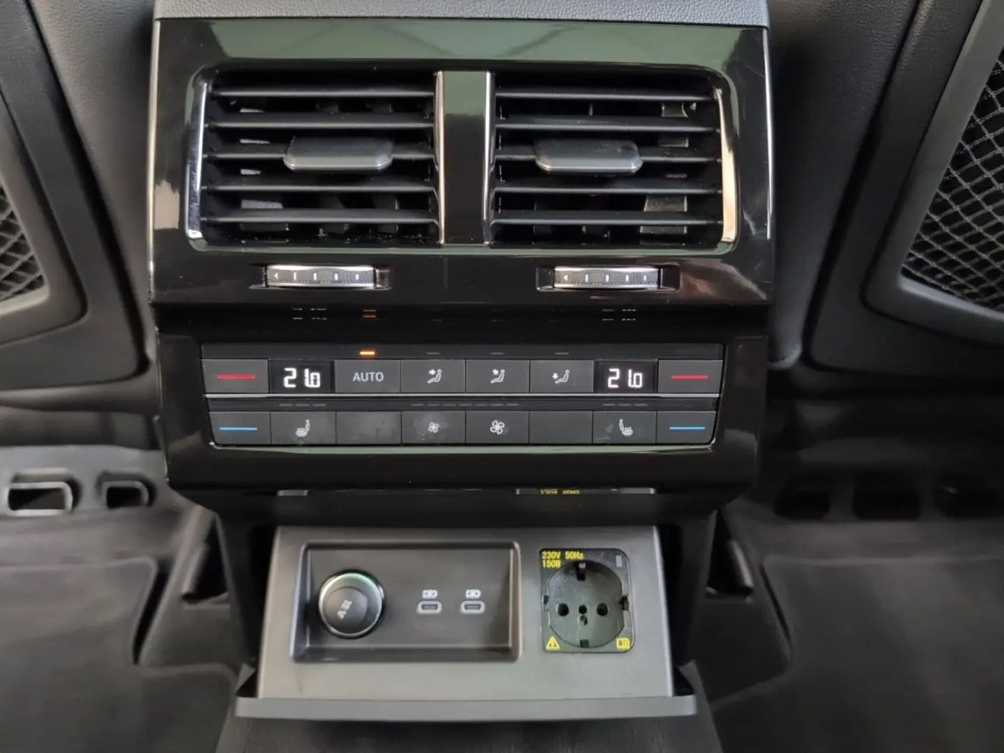 Touareg IQ-Matrix AHK Luftfw PANO StHz INNOVISIO