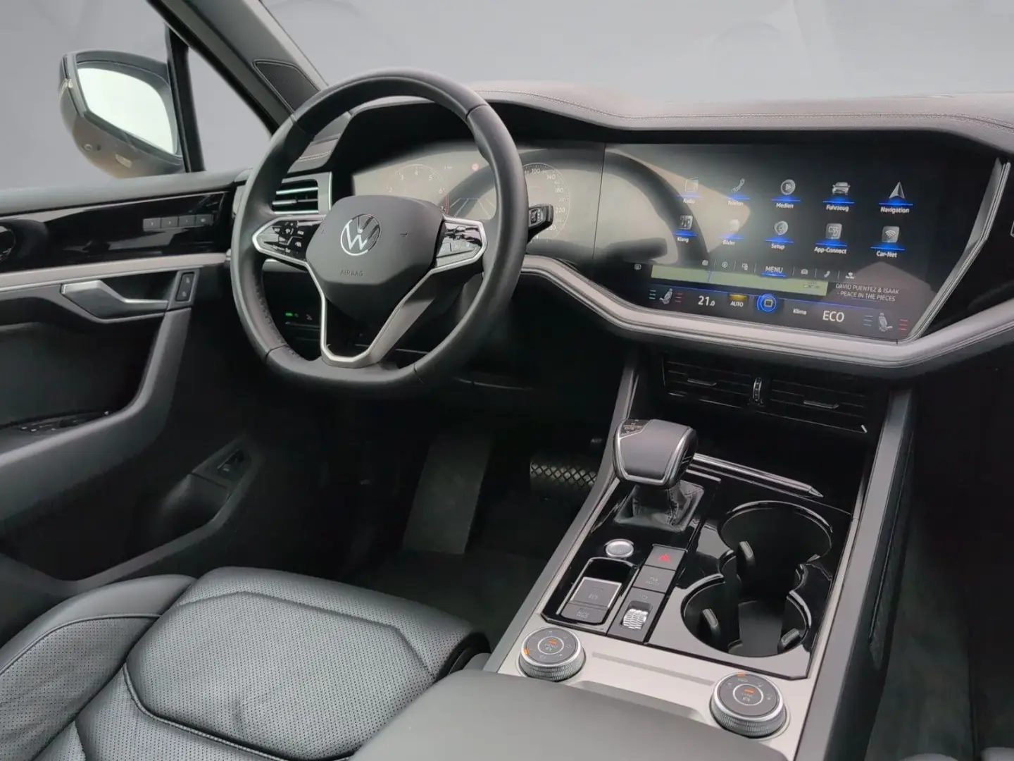 Touareg IQ-Matrix AHK Luftfw PANO StHz INNOVISIO