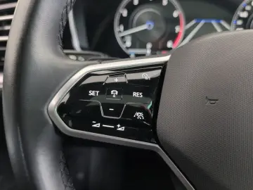 Touareg IQ-Matrix AHK Luftfw PANO StHz INNOVISIO