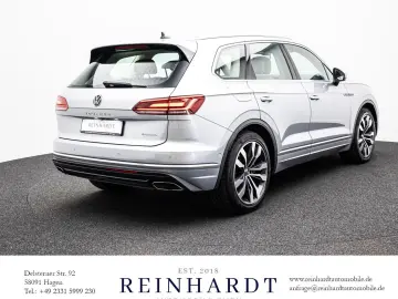 TOUAREG 3.0TSi e-HYBRID 4M 21Z. ACC HuD PANO KAM