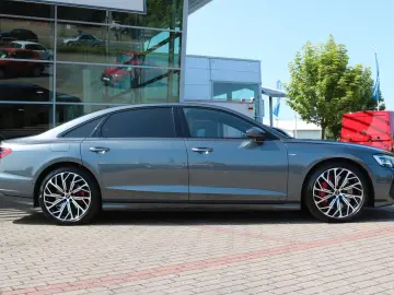 A8 L 60 TFSI e Lang S line  3xTV Pano B&O 170NP