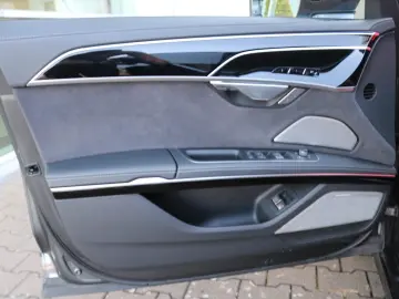 A8 L 60 TFSI e Lang S line  3xTV Pano B&O 170NP