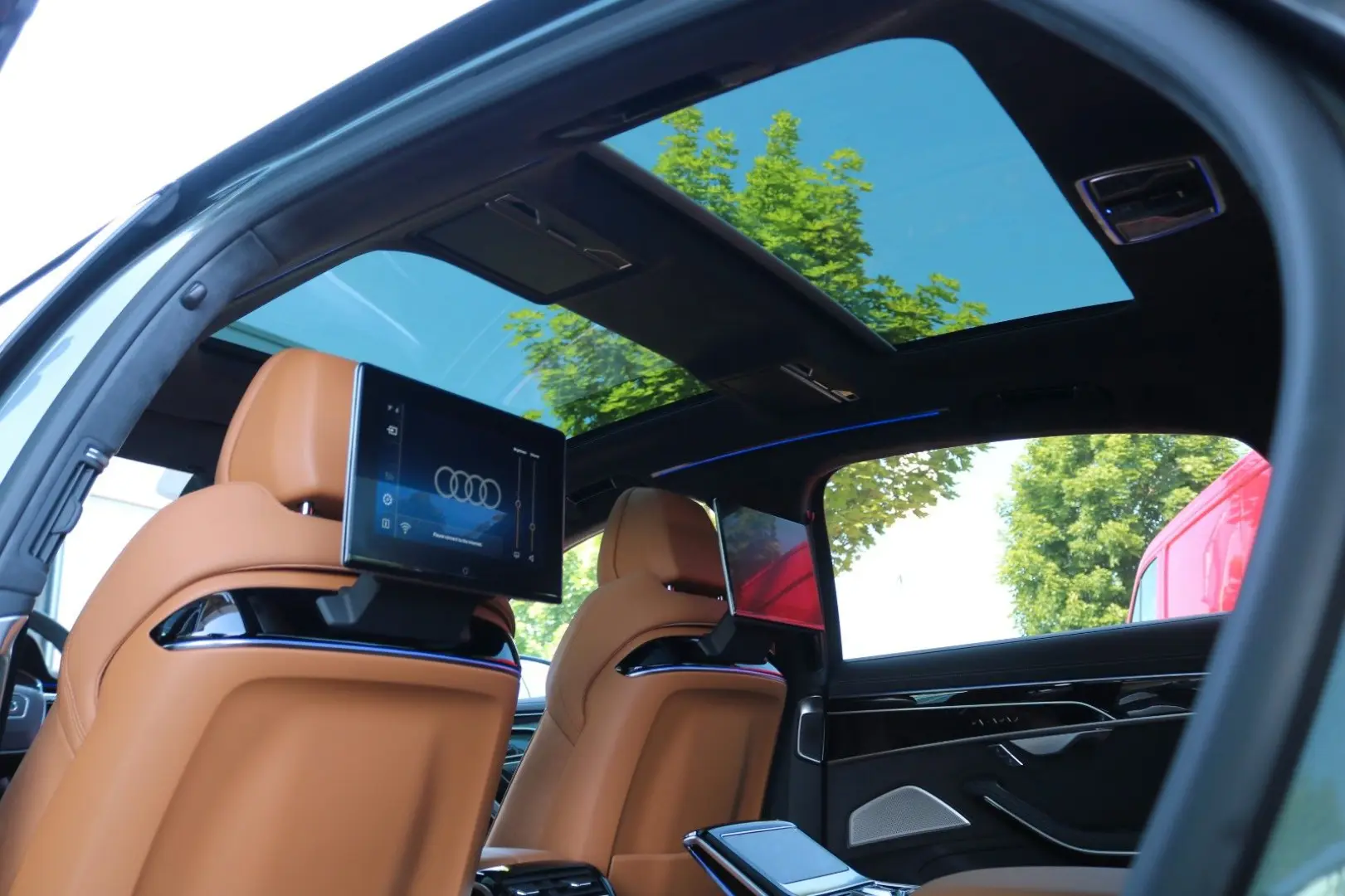 A8 L 60 TFSI e Lang S line  3xTV Pano B&O 170NP