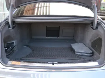 A8 L 60 TFSI e Lang S line  3xTV Pano B&O 170NP