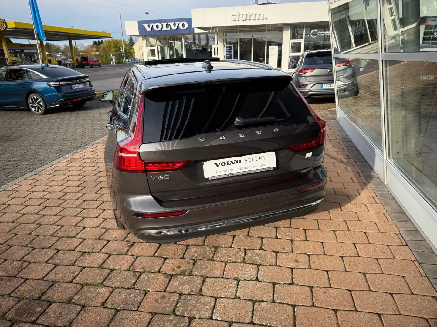 V60 Kombi T6 Plus Bright Plug-In Hybrid AWD  Pan