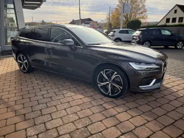 V60 Kombi T6 Plus Bright Plug-In Hybrid AWD  Pan