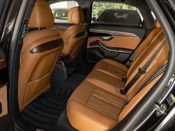 A8 60 TFSI e Sitzbelüftung B&O Dynamiklenkung