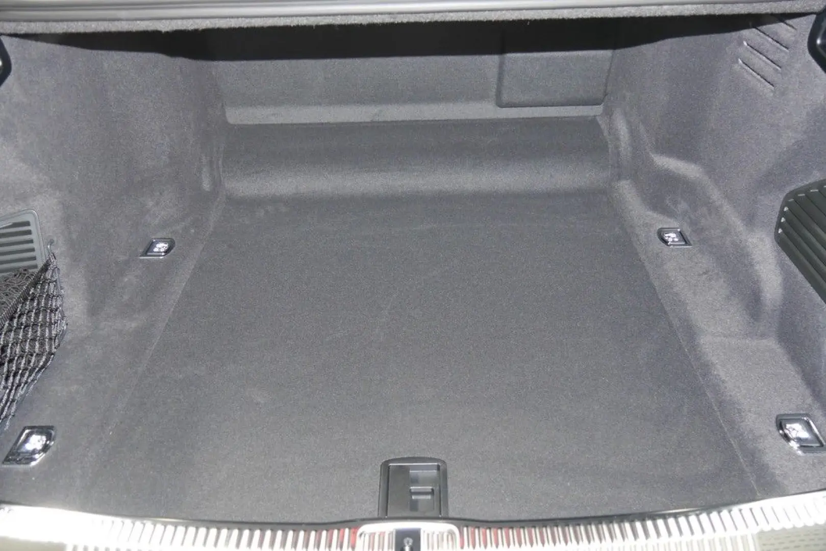 A8 L 60 TFSI quattro Lang UPE 186.778 - Fond Ein