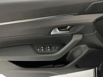 508 SW Hybrid 225 Allure 1 6-133KW NAVI TEMP E6e