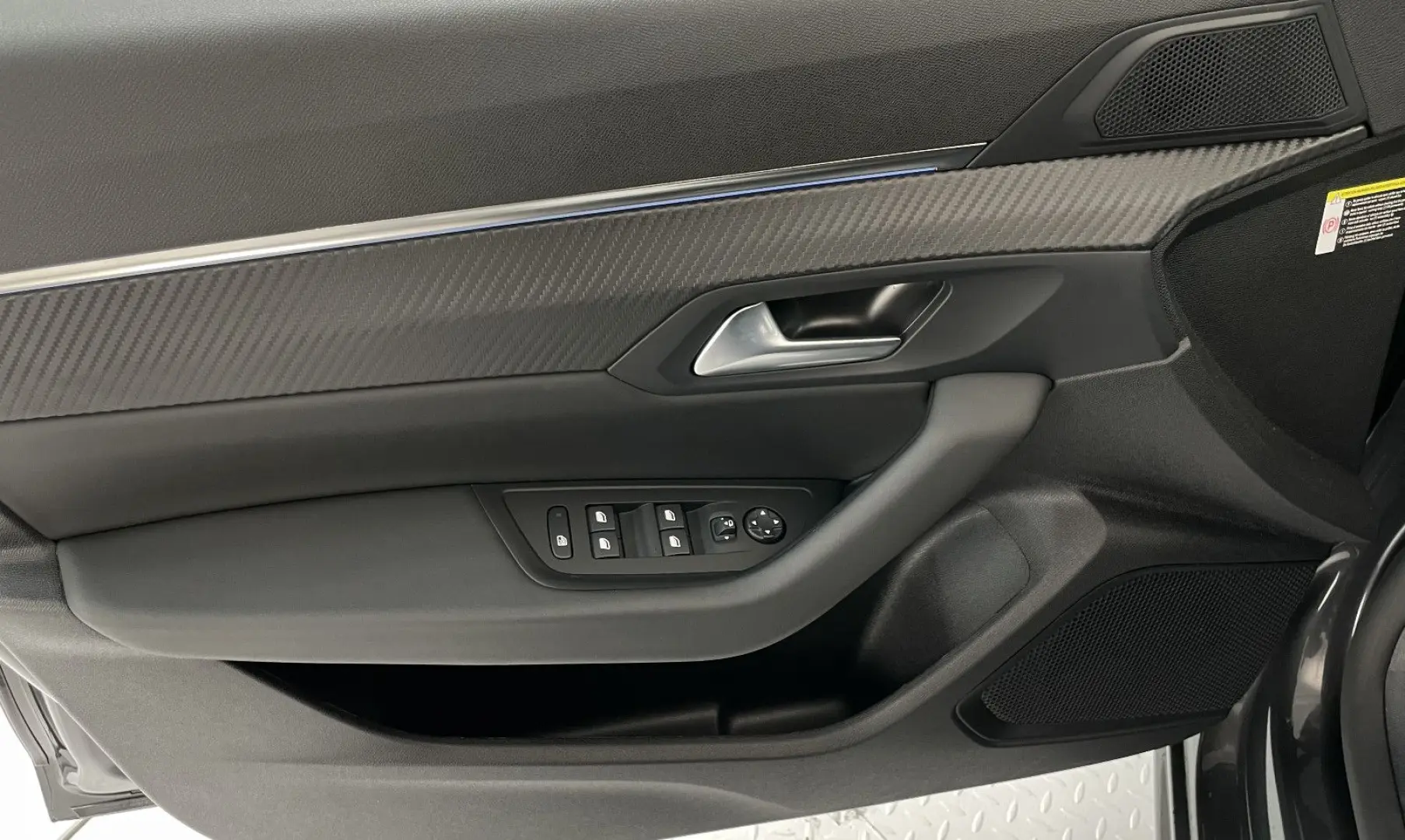 508 SW Hybrid 225 Allure 1 6-133KW NAVI TEMP E6e