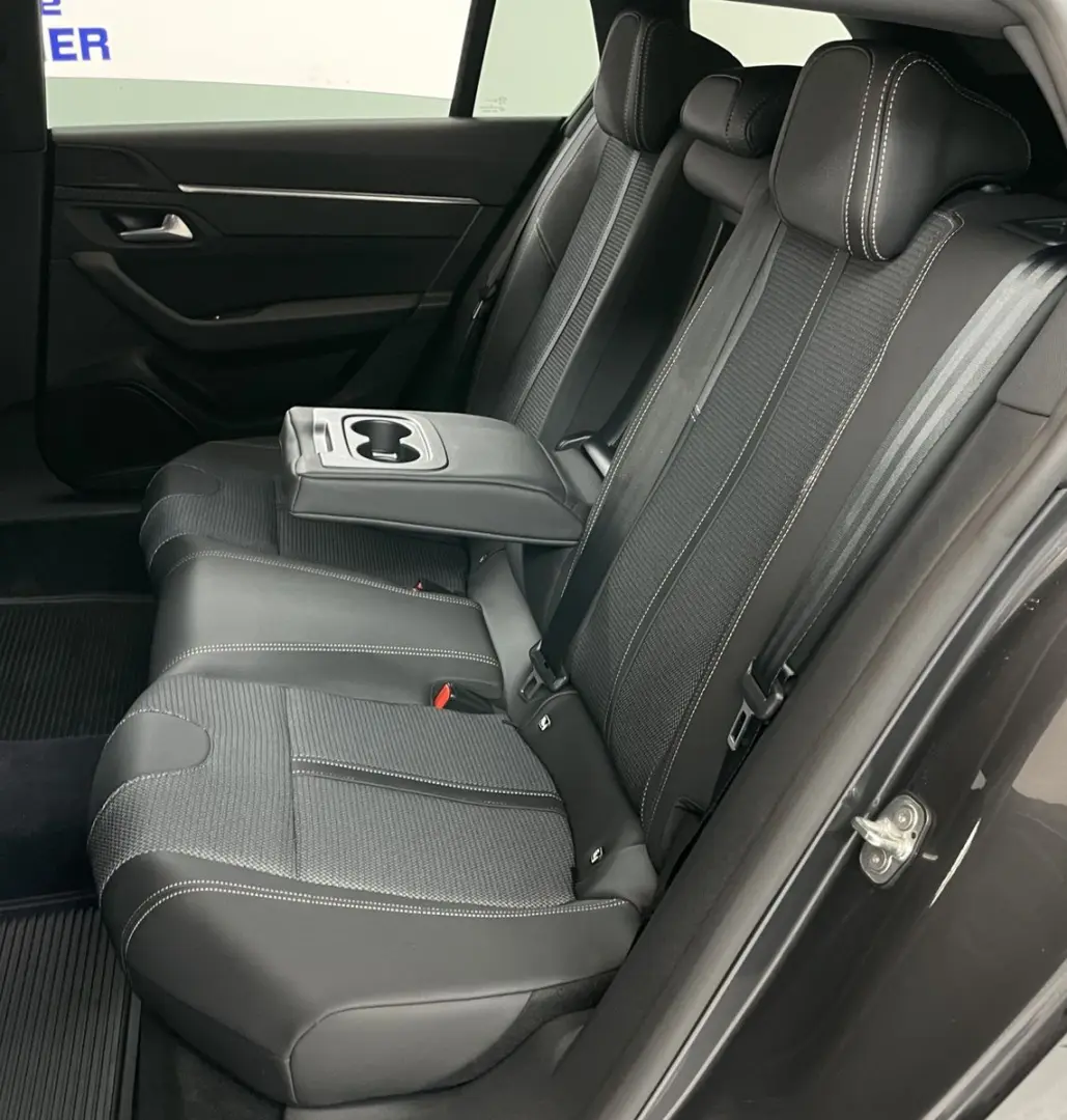 508 SW Hybrid 225 Allure 1 6-133KW NAVI TEMP E6e