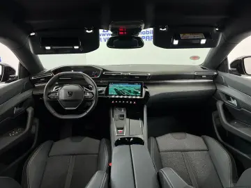 508 SW Hybrid 225 Allure 1 6-133KW NAVI TEMP E6e