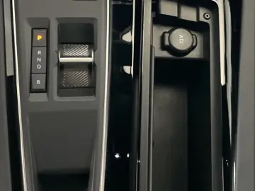 508 SW Hybrid 225 Allure 1 6-133KW NAVI TEMP E6e