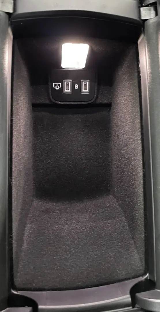 508 SW Hybrid 225 Allure 1 6-133KW NAVI TEMP E6e