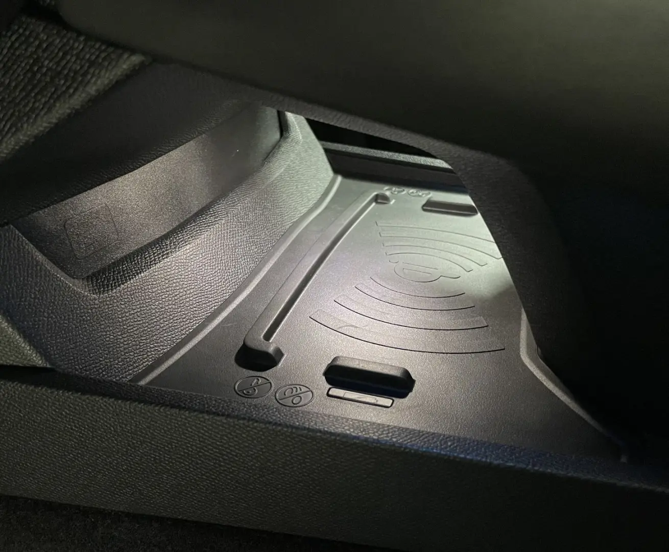 508 SW Hybrid 225 Allure 1 6-133KW NAVI TEMP E6e