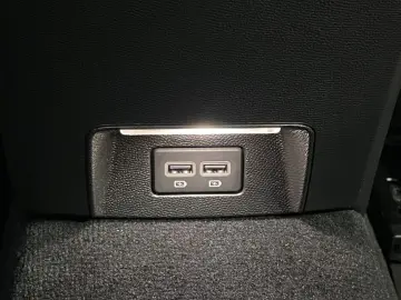 508 SW Hybrid 225 Allure 1 6-133KW NAVI TEMP E6e