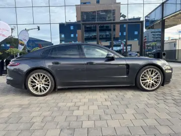 Porsche Panamera E-Hybrid