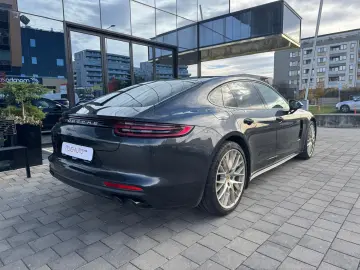 Porsche Panamera E-Hybrid