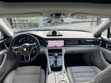Porsche Panamera E-Hybrid