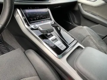 Q7 50 TDI qu. S line LED B&O Pano Kamera AHK