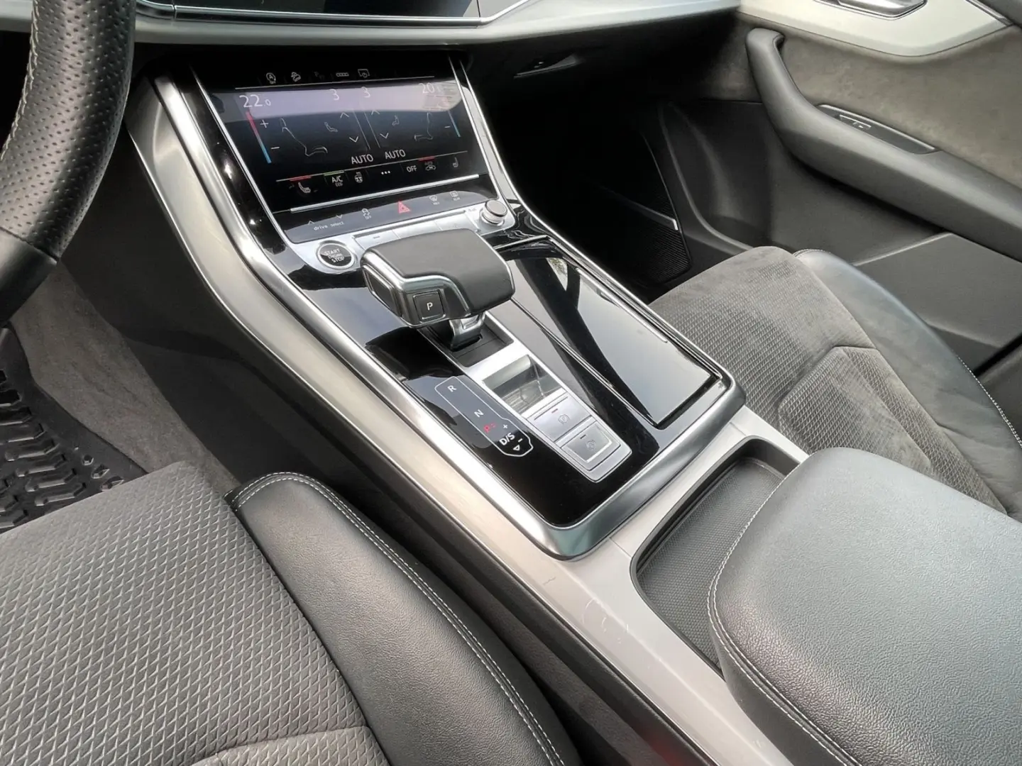 Q7 50 TDI qu. S line LED B&O Pano Kamera AHK