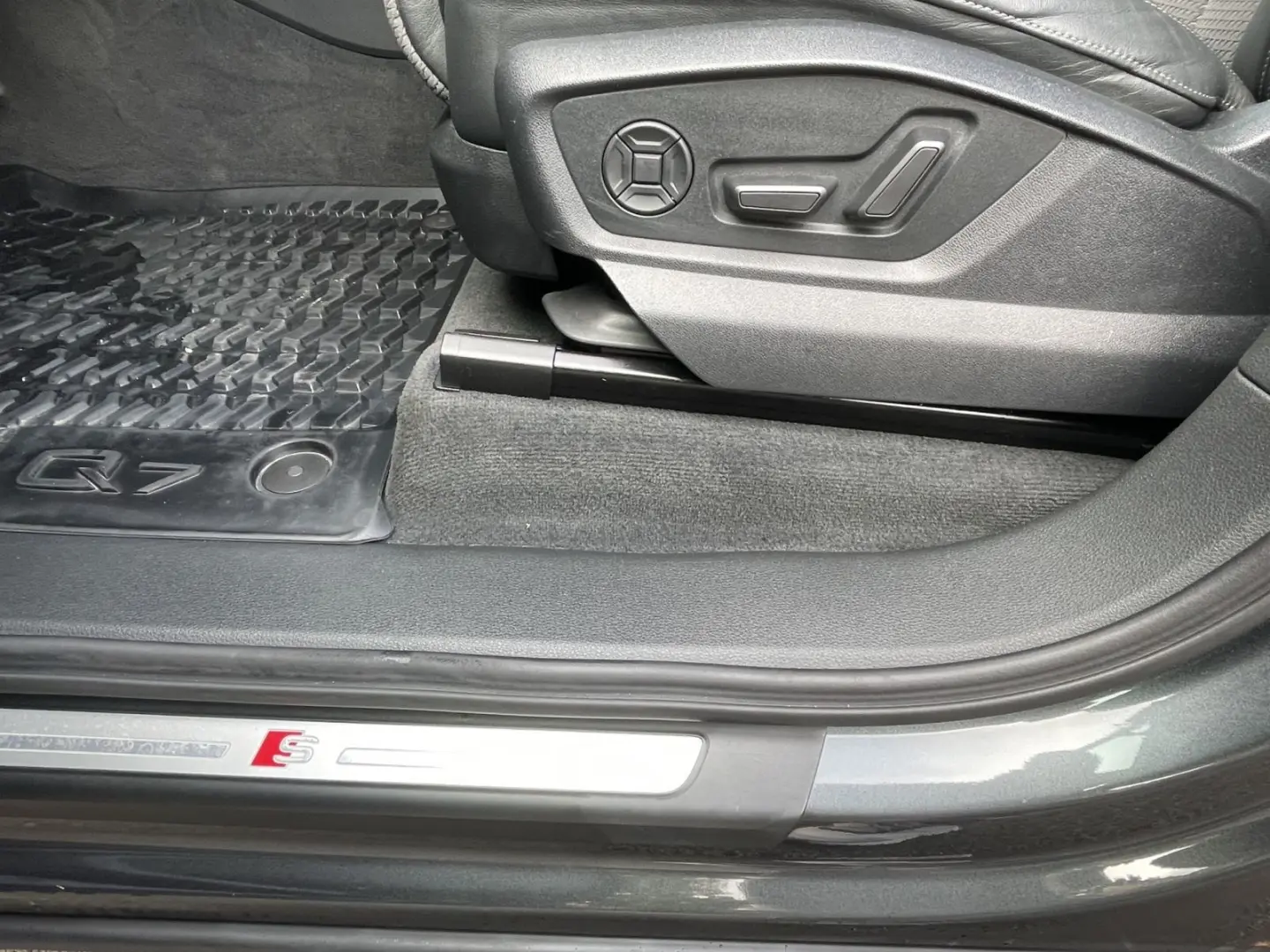 Q7 50 TDI qu. S line LED B&O Pano Kamera AHK