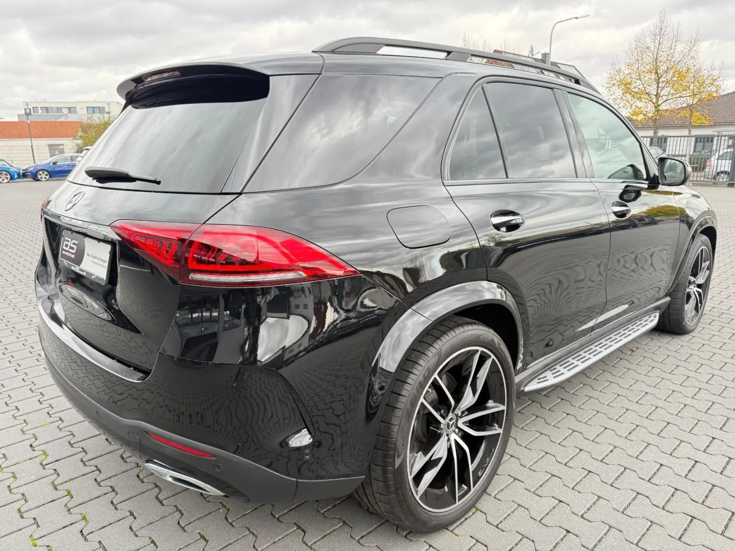 GLE 400d 4M AMG 3xDvD 360 ACC HUD AIRMATIK LED