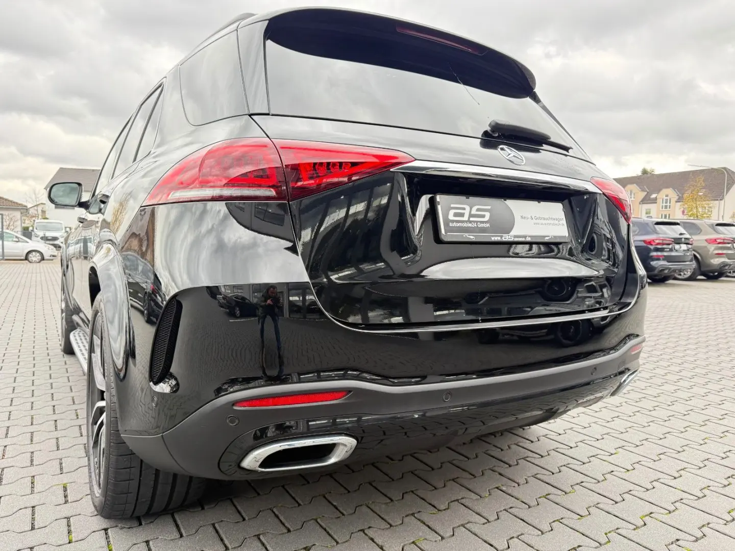 GLE 400d 4M AMG 3xDvD 360 ACC HUD AIRMATIK LED