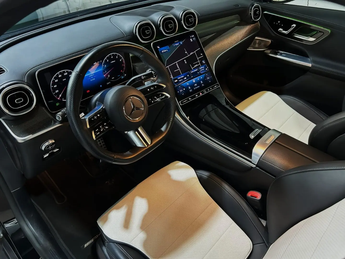 GLC 200 4M CP. AMG PANO FAP  DIGILED BUR KEY 20Z