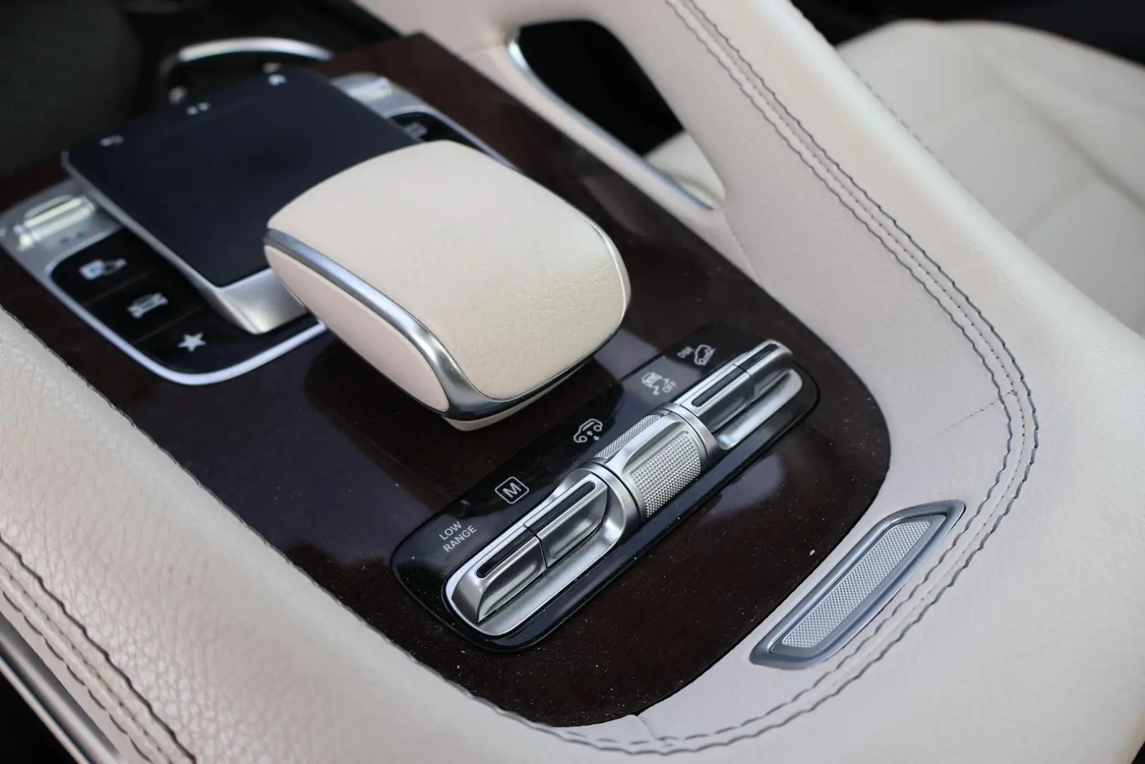 GLS 450 4M  Pano-RearTV-eActiveBody-Stdhzg-AHK