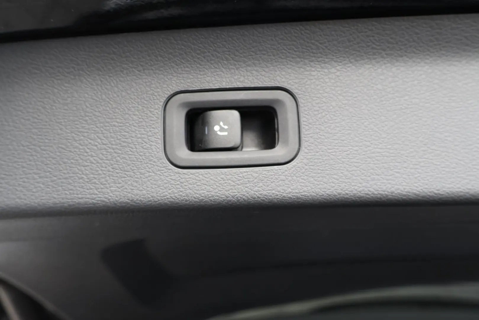 GLS 450 4M  Pano-RearTV-eActiveBody-Stdhzg-AHK