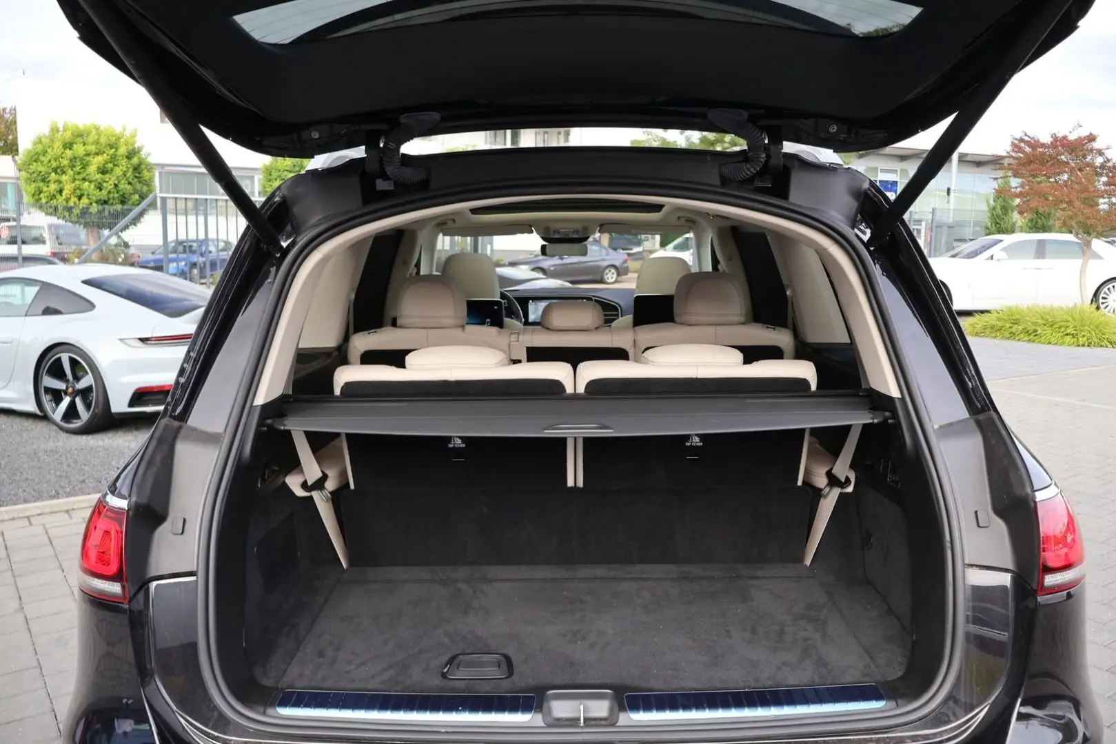 GLS 450 4M  Pano-RearTV-eActiveBody-Stdhzg-AHK