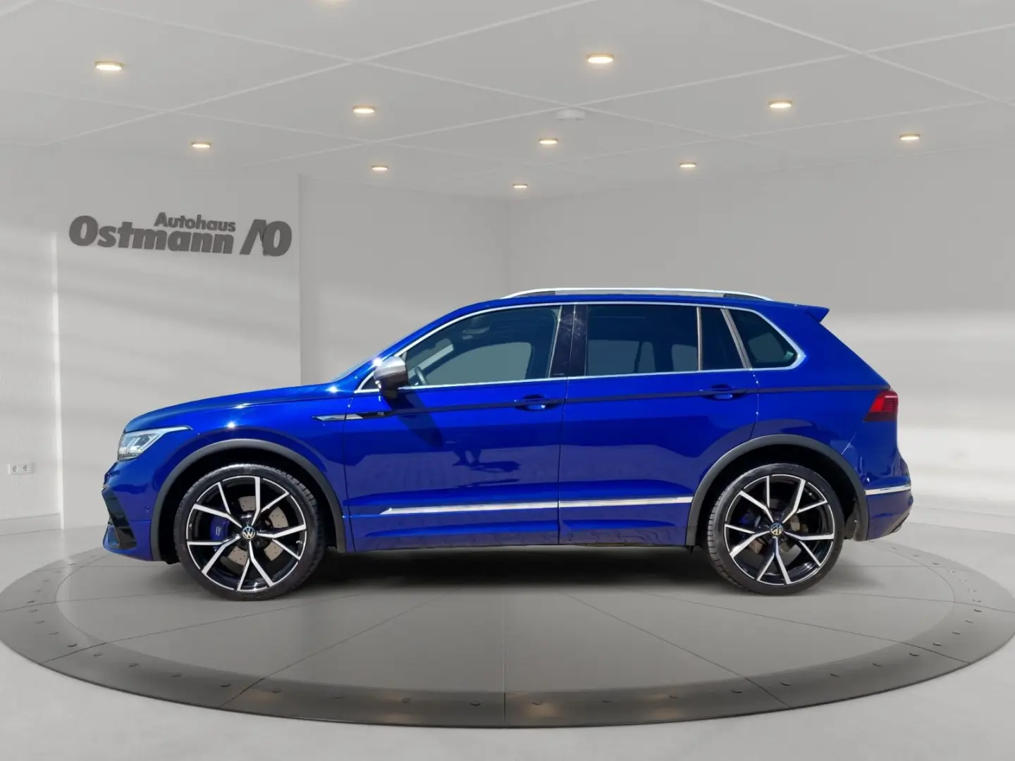 Tiguan 2.0 TSI BMT R 4Motion DCC HUD Pano 4xSHZ