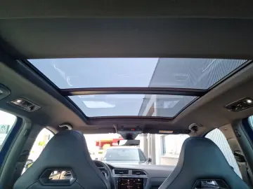 Tiguan 2.0 TSI BMT R 4Motion DCC HUD Pano 4xSHZ