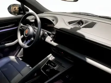 Porsche Macan Electric 4