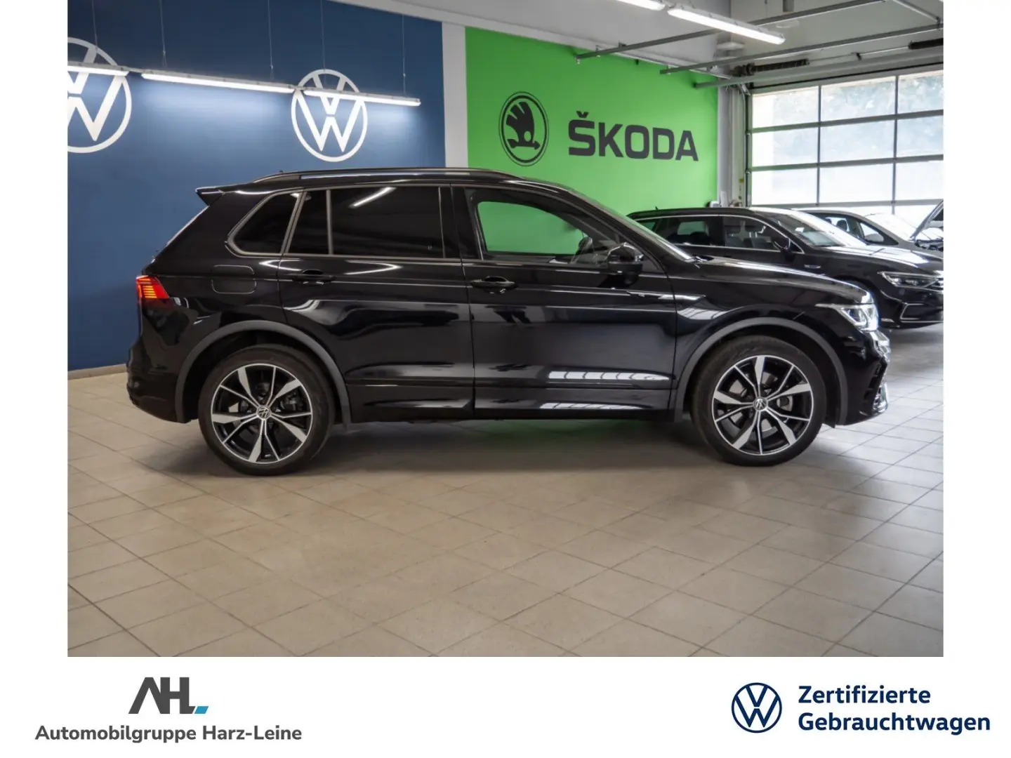 Tiguan R-LINE 4 MOTION  DSG ACC LEDER DCC NAVI M