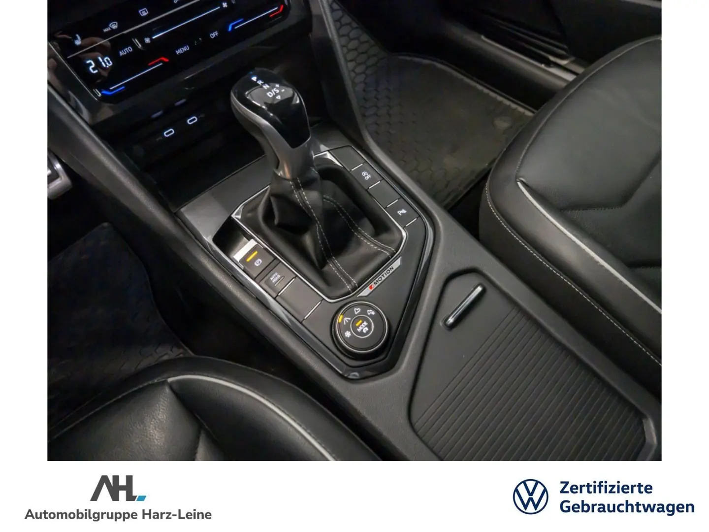 Tiguan R-LINE 4 MOTION  DSG ACC LEDER DCC NAVI M