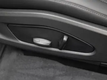 Porsche Macan Electric 4 Panoramadach BOSE LED-