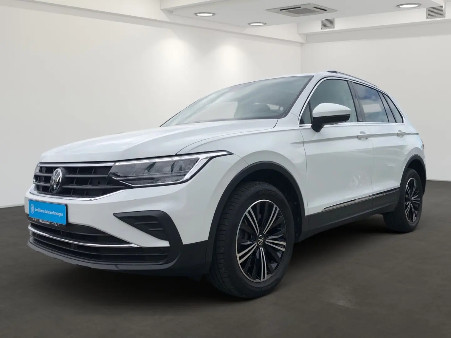 Tiguan MOVE 2.0 TSI DSG 4M AHK STDHZG PANO KAM