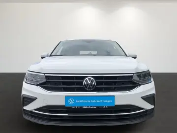 Tiguan MOVE 2.0 TSI DSG 4M AHK STDHZG PANO KAM