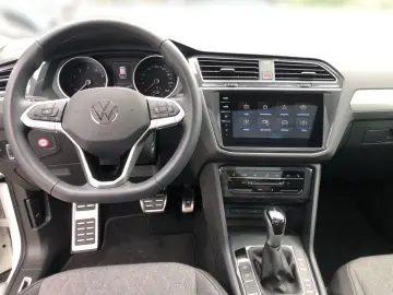 Tiguan MOVE 2.0 TSI DSG 4M AHK STDHZG PANO KAM