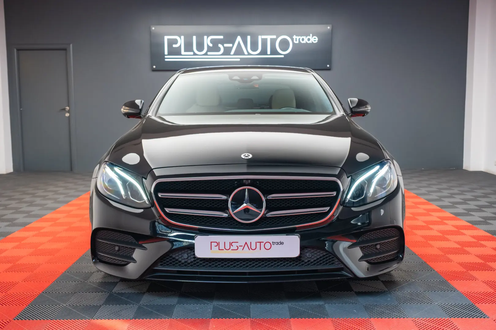 Mercedes Benz E 220d AMG 4Matic