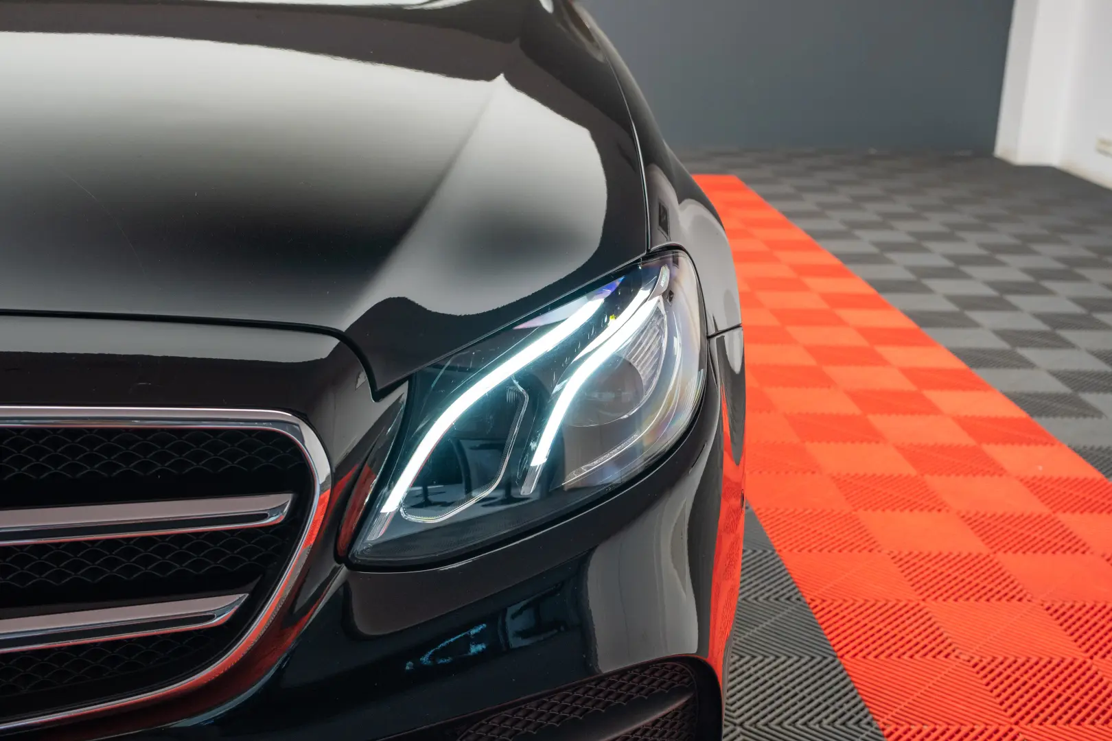 Mercedes Benz E 220d AMG 4Matic