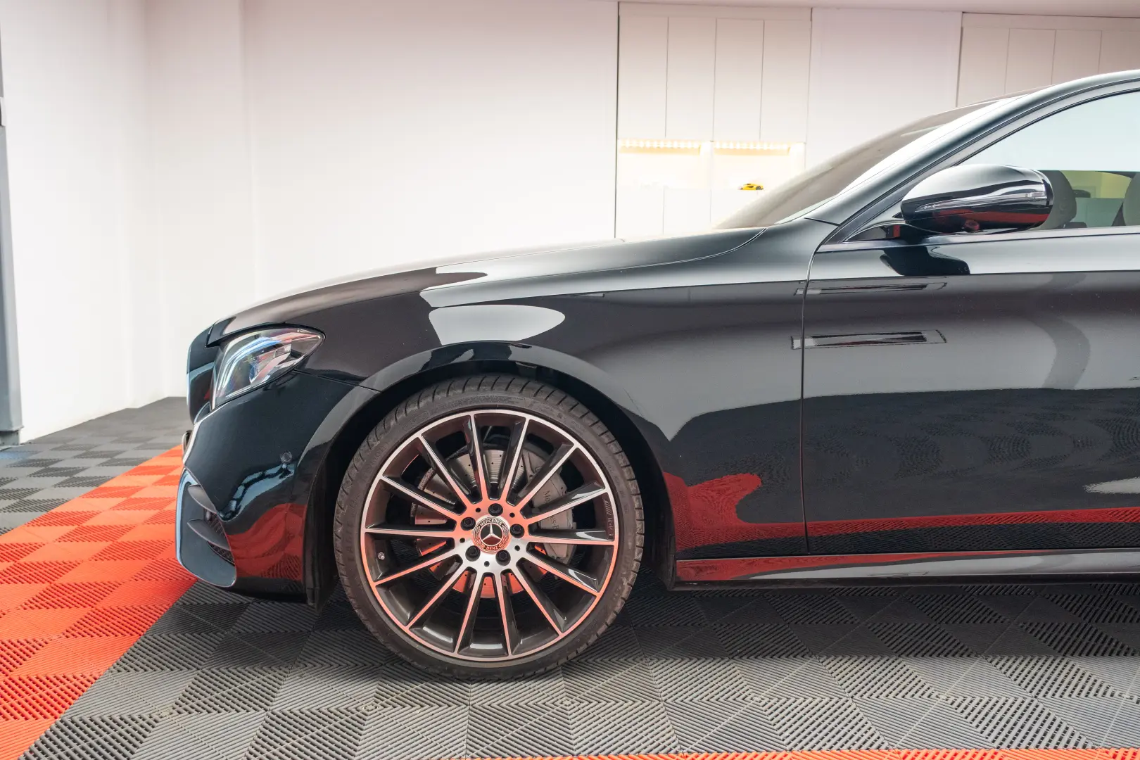 Mercedes Benz E 220d AMG 4Matic