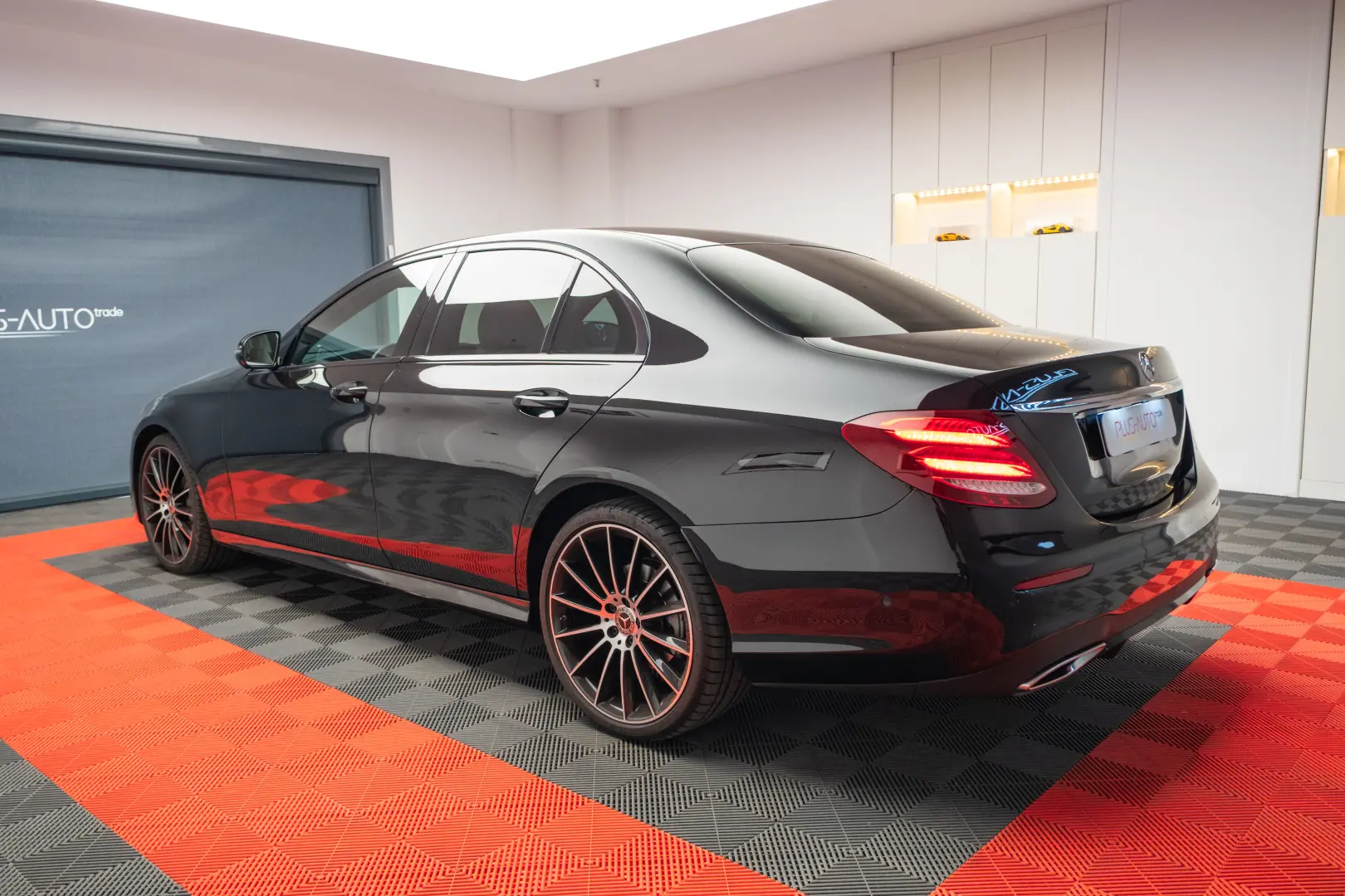 Mercedes Benz E 220d AMG 4Matic