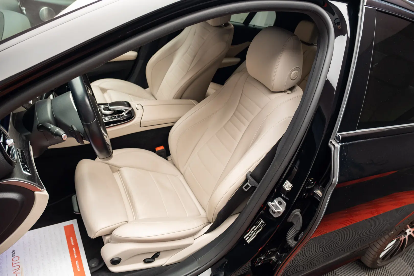 Mercedes Benz E 220d AMG 4Matic