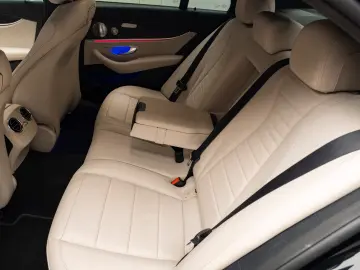 Mercedes Benz E 220d AMG 4Matic