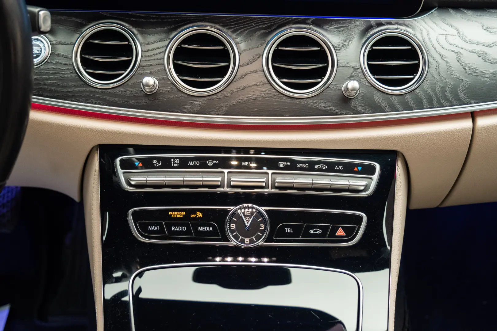 Mercedes Benz E 220d AMG 4Matic