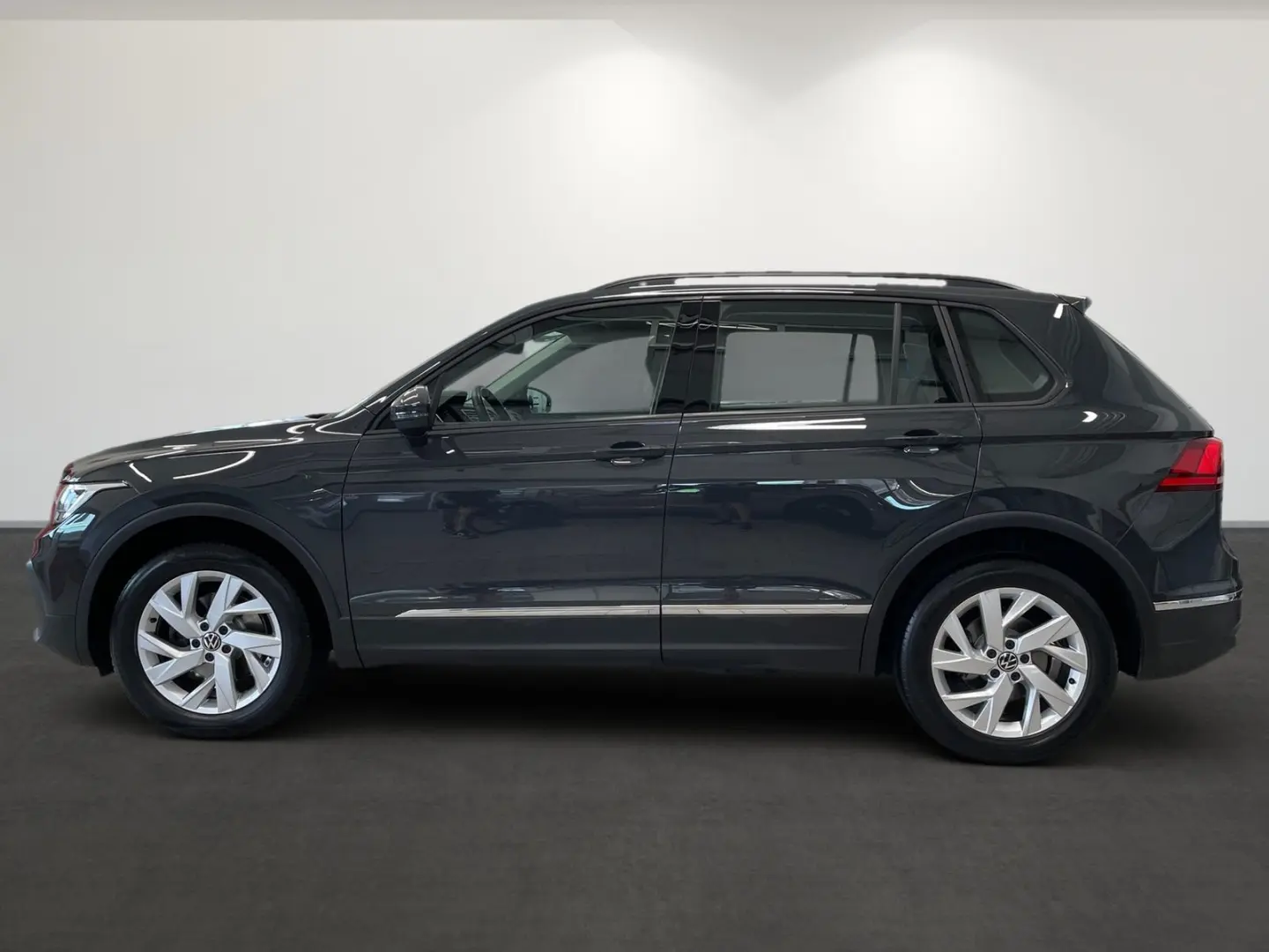 Tiguan 2.0 TDI 4M Life  LED NAVI PARKSENSOR